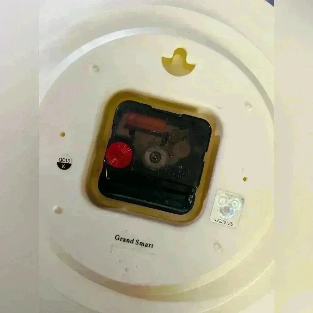 Vintage Winnie the Pooh wall clock